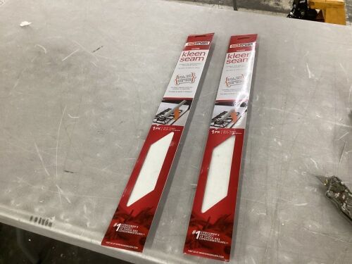 Lot of (2) Range Kleen 20.15 in. Silicone Seam in White