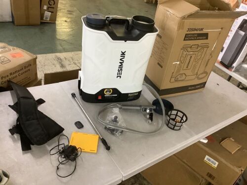 4.8 Gallon Backpack Sprayer