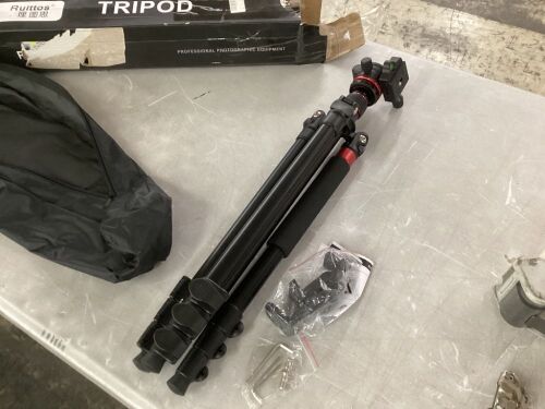 70" Portable Tripod