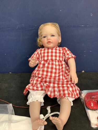 Pinky Lovely Reborn Baby Doll Girl 28inch 70cm Lifelike Toddler Doll Soft Newborn Baby Doll Rooted Blond Hair Realitic Baby Doll Toy Gift