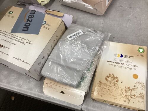 Lot of Bedding