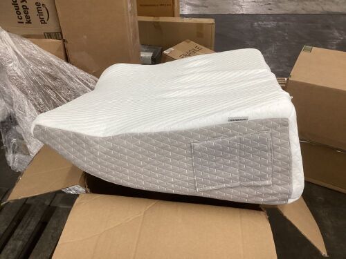 Bed Wedge Pillow