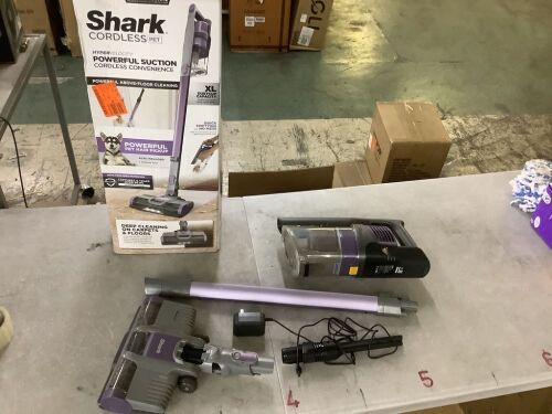 Shark Pet Bagless Cordless Washable Filter Stick Vacuum, XL Dust Cup, LED Lights, Removable Handheld, 40min Runtime in Gray