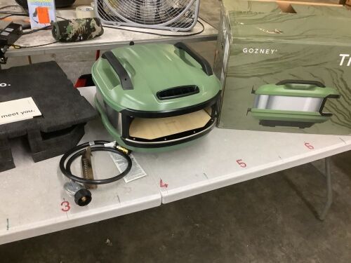 GOZNEY Tread Propane Outdoor Pizza Oven in Olive