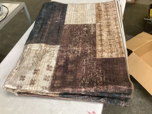 Area Rug, Approx 6 x 9