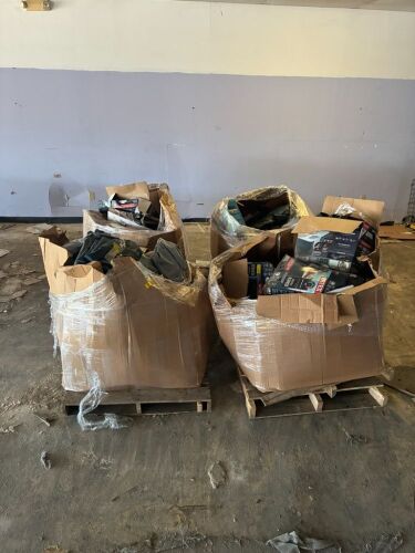Large Lot Of Air Mattresses, Salvage