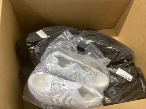 Lot of (5) White Athletic Shoes, Size 43 - Lot 370