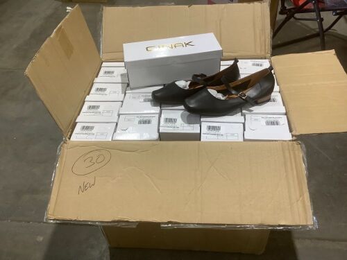 Lot of (30) Cinak Women's Flats, Size 9.5 - Lot 510