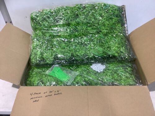 Artificial Hedge Panels, 24" x 16", 4 Pack  - Lot 547