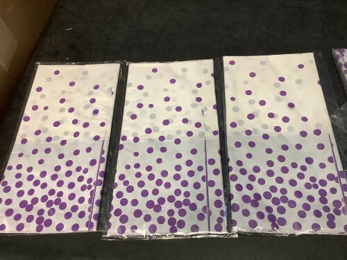 Set of 3 plastic tablecloths
