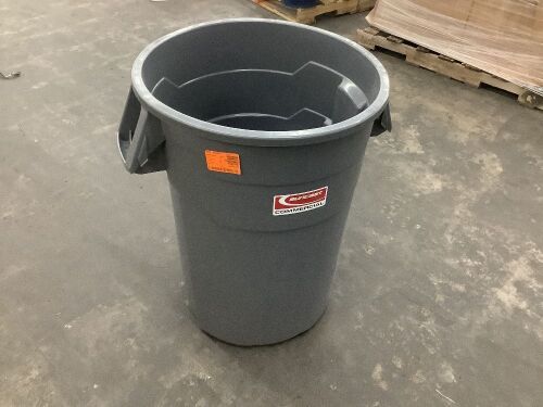 Suncast Commercial 44 Gal. Gray Outdoor Trash Can