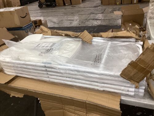White Folding Chairs, 6 Pack