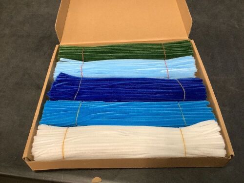 Caydo 500-Piece Pipe Cleaner Set (Chenille Stems)