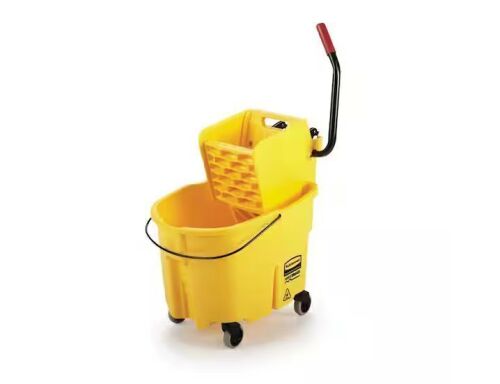 Rubbermaid Commercial Products WaveBrake 35 Qt. Plastic Mop Bucket with Wringer