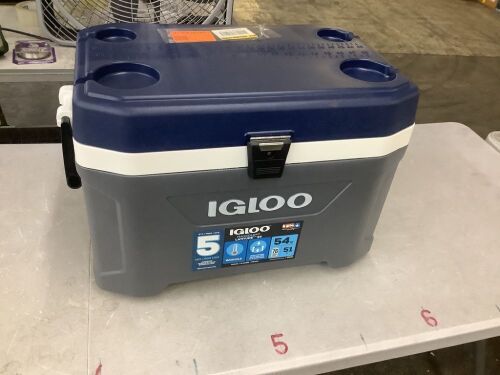 Igloo MaxCold Latitude 54-Quart Hard Ice Chest Cooler