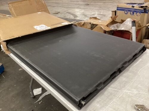 VINGLI 6FT Black Plastic Collapsible Long Table
