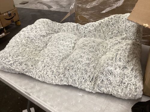 Pet Bed, 32" x 22"