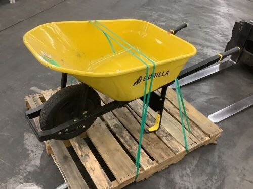 Gorilla Steel Wheelbarrow 6 ft