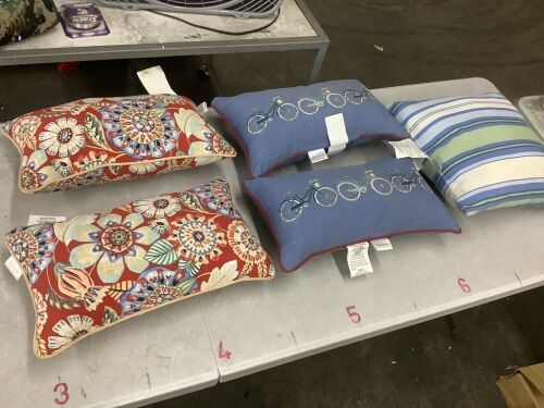 Lot of Outdoor Throw Pillows