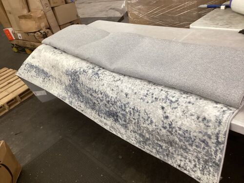 8' x 10' Area Rug