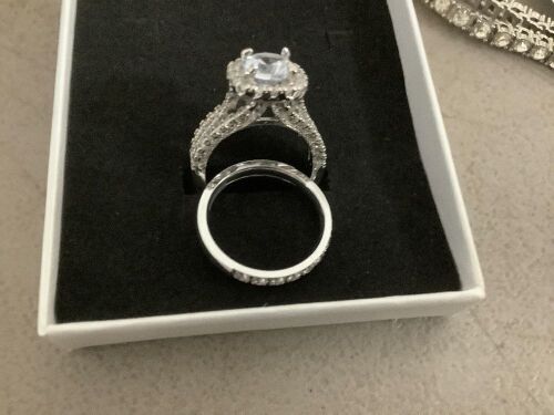 2-Piece Halo Bridal Wedding & Engagement Ring Set