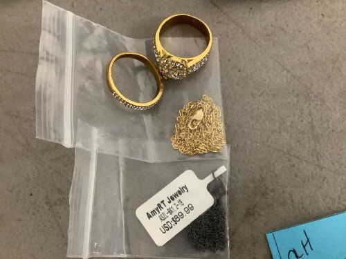AmyRT Gold Toned Jewelry Lot - 2 Rhinestone Rings & 2 Chain Necklaces