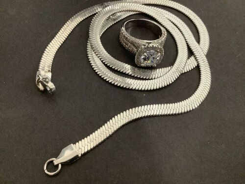 Stunning Silver Jewelry Set – Sleek Flat Herringbone Chain & Cushion Cut Halo Statement Ring