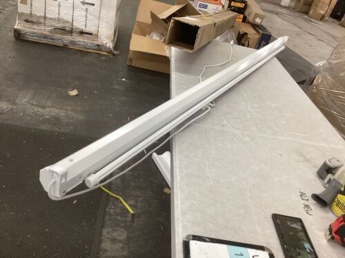 90" Long Projector Screen