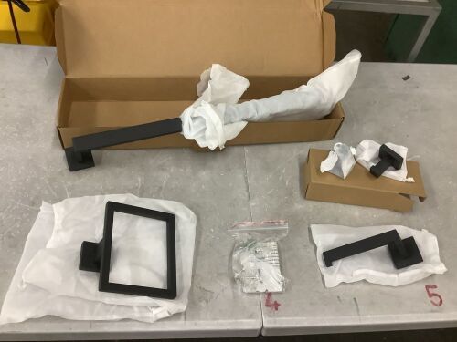 Bathroom Hardware Set