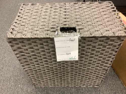 Laundry Hamper Basket - Lot 1089