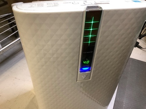 Air Purifier?humidifier, 3 Speeds Rooms Up to 254 SQ FT - Lot 80