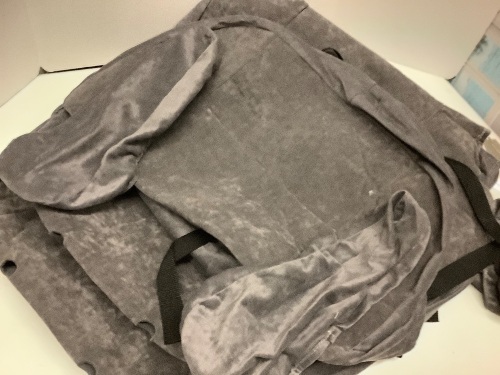 Set of Boat Seat Covers - Lot 137