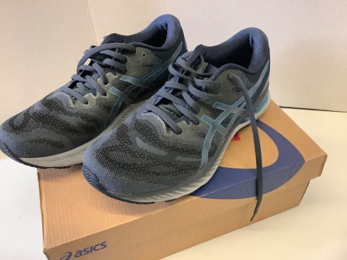 Asics Gel-Nimbus 23 Men's Shoes, Missing 1 Insole, Size 8.5, Ecommerce Return - Lot 156