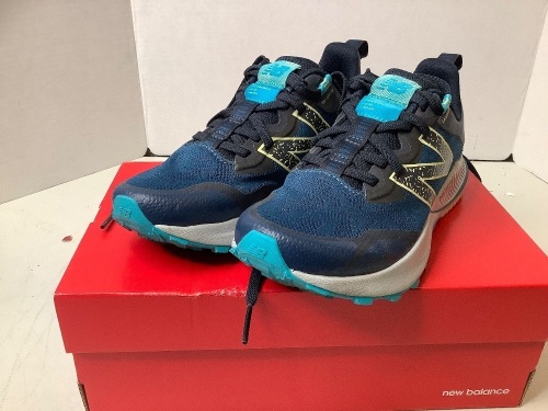 New Balance Trail Running Women's Shoes - Lot 222