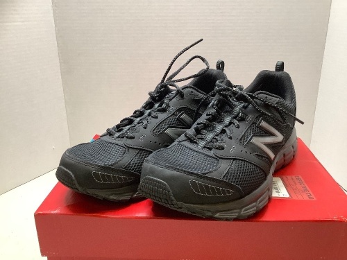New Balance Shoes, Size 10.5 Mens, E-commerce Return - Lot 236