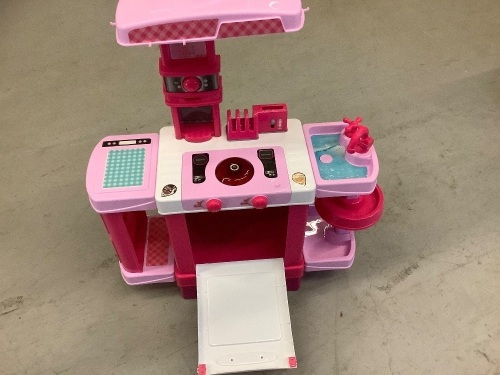 Childs Kitchen Play Set, Ecommerce, Missing 1 Leg - Lot 283
