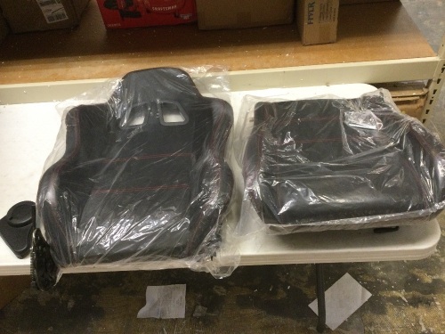 New Racing Seat. - Lot 95