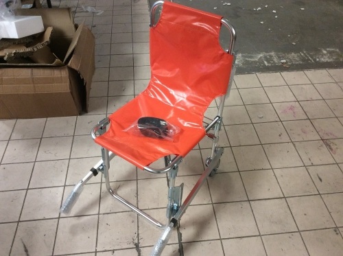 Evacuation Medical Foldable Aluminum Lift Stair Chair. Appears New - Lot 270