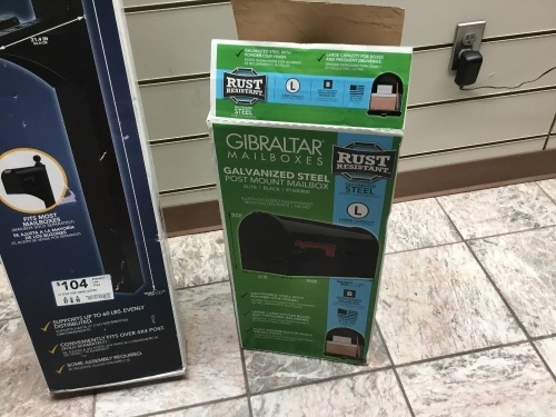 Mailbox and Post. New with Damage. Store Returns - Lot 404