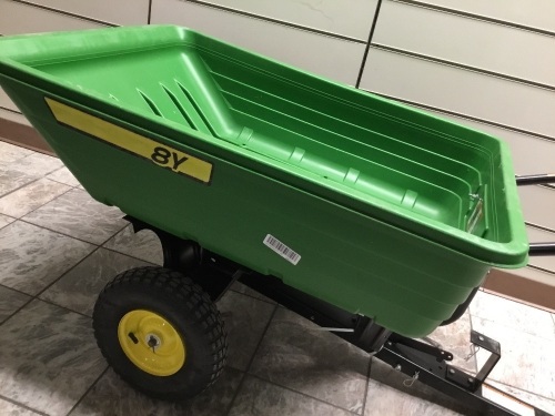 John Deere Poly Dump Wagon. Used - Lot 418
