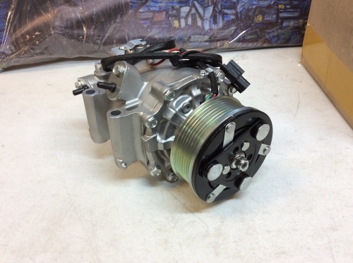 AC Compressor CO 4918AC 2002 - 2006 fit Honda CRV CR-V L4 2.4L. Appears New. Untested E-Commerce Return - Lot 698