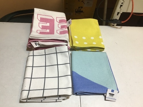 Novelty Dish Towels. (4) Hello, See Ya!, (2) Yellow Polka Dot, (2) White and Gray Striped, & (1) Blue & Aqua. Appears New  - Lot 792