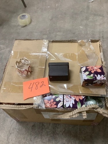 Case of (120) Avon Cuff Bracelets - Lot 482d