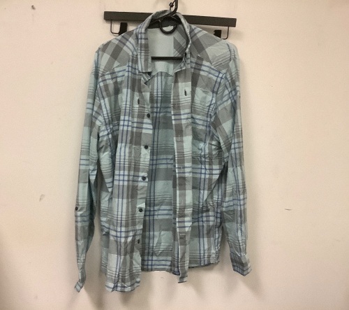 Under Armour Mens Button Down, Large, E-Comm Return - Lot 222o
