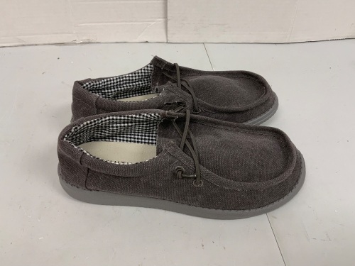 Whitin Shoes, Not sure if Mens or Womens, Size 11/11.5, E-Comm Return - Lot 266
