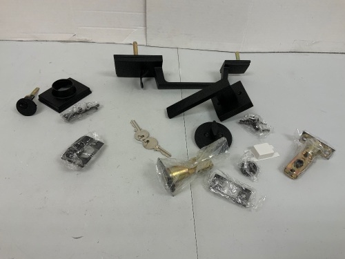 Door Handle and Lock Set, E-Comm Return - Lot 277