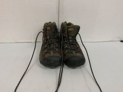Keen Mens Boots, Size 9, E-Comm Return - Lot 285O