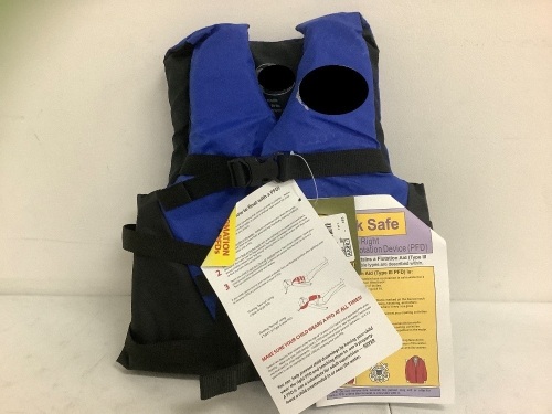 Life Vest, Youth 50-90lbs, Appears New - Lot 467O