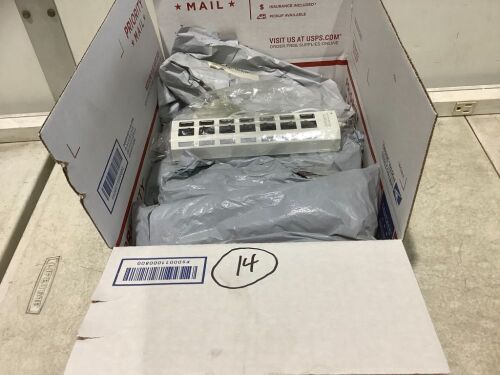Lot of (14) 7 Port USB2.0 High Speed Hub - Lot 622