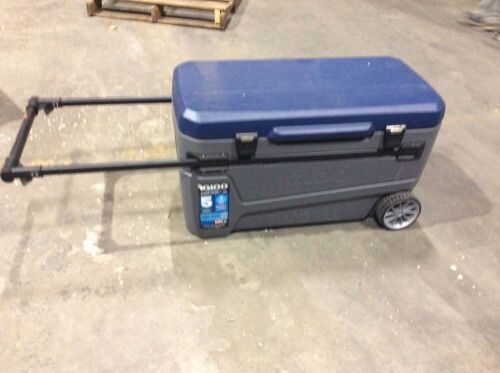 IGLOO 110 Qt Maxcold Sunset Glide Cooler  - Lot 71